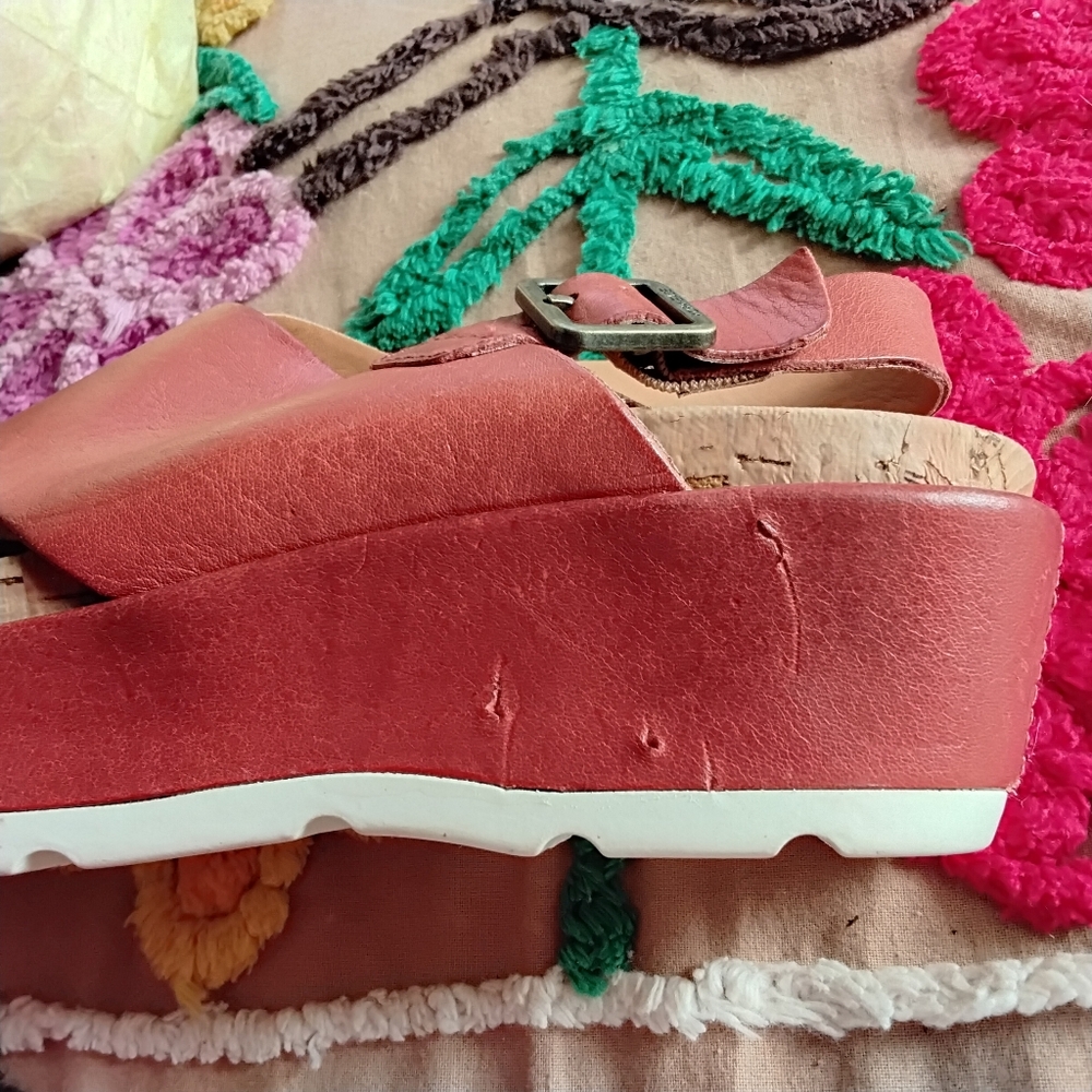 KORK EASE LEATHER WEDGE, BROWN, SZ. 8M - Picture 9 of 9